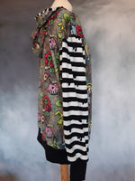 In Stock Alice in Zombieland Hoodie M -- 296551192367