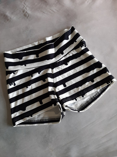 In Stock - Mono Drippy Stripe Sassy Shorts - M -- 296548267988