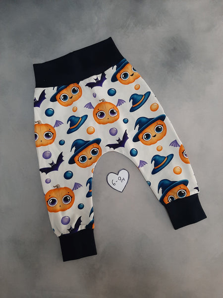In Stock Witchy Pumpkins harems 6-9m A8E